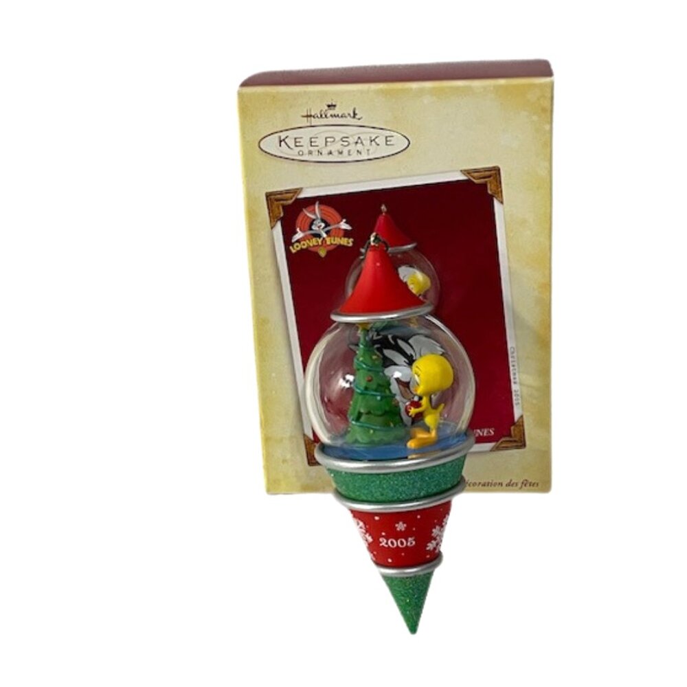 Hallmark Sylvester and Tweety Peek-a-Boo ornament NIB.